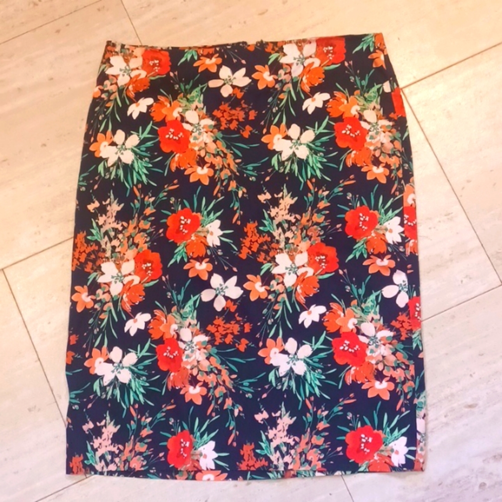 Talbot's Black Floral Pencil Skirt